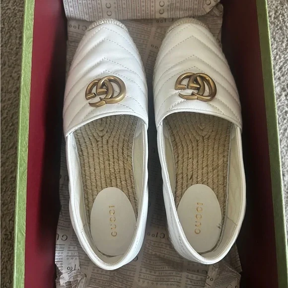 Women’s Gucci Platforms - Picture 1 of 4